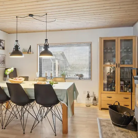 2 Bedroom Awesome In